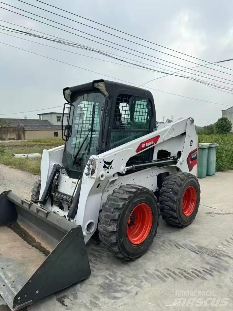Bobcat S 630 Smykem řízené nakladače