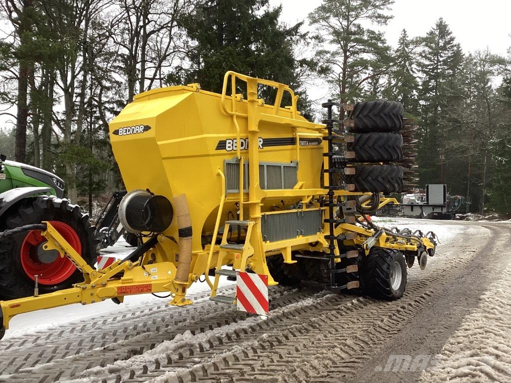 Bednar Omega Kombinované secí stroje