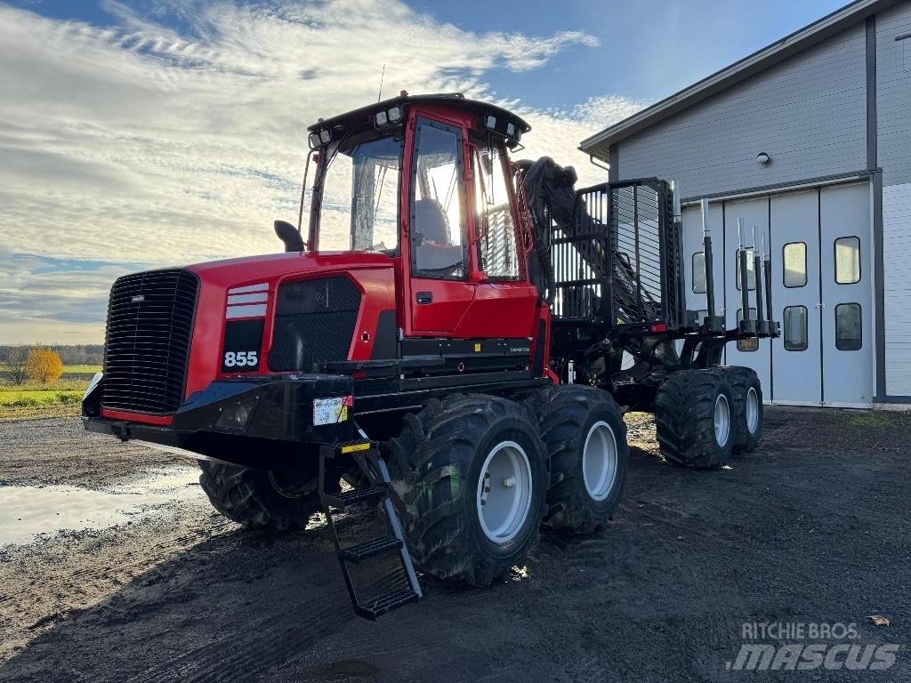Komatsu 855 Vyvážecí traktory