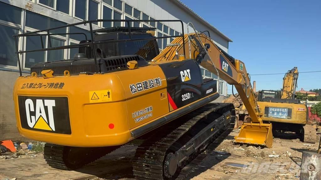 CAT 325 D L Pásová rýpadla