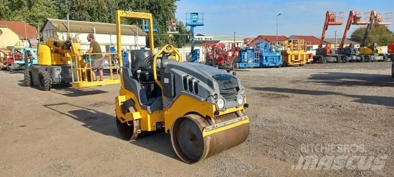 Hamm HD10C VV Tandemové válce