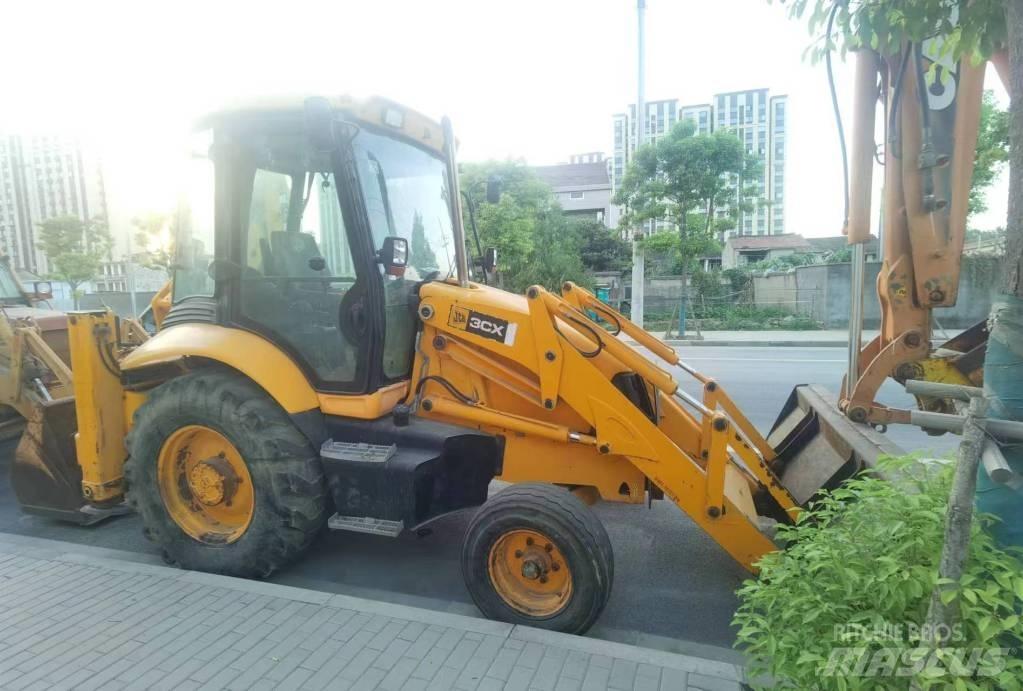 JCB 3 CX Rýpadlo-nakladače