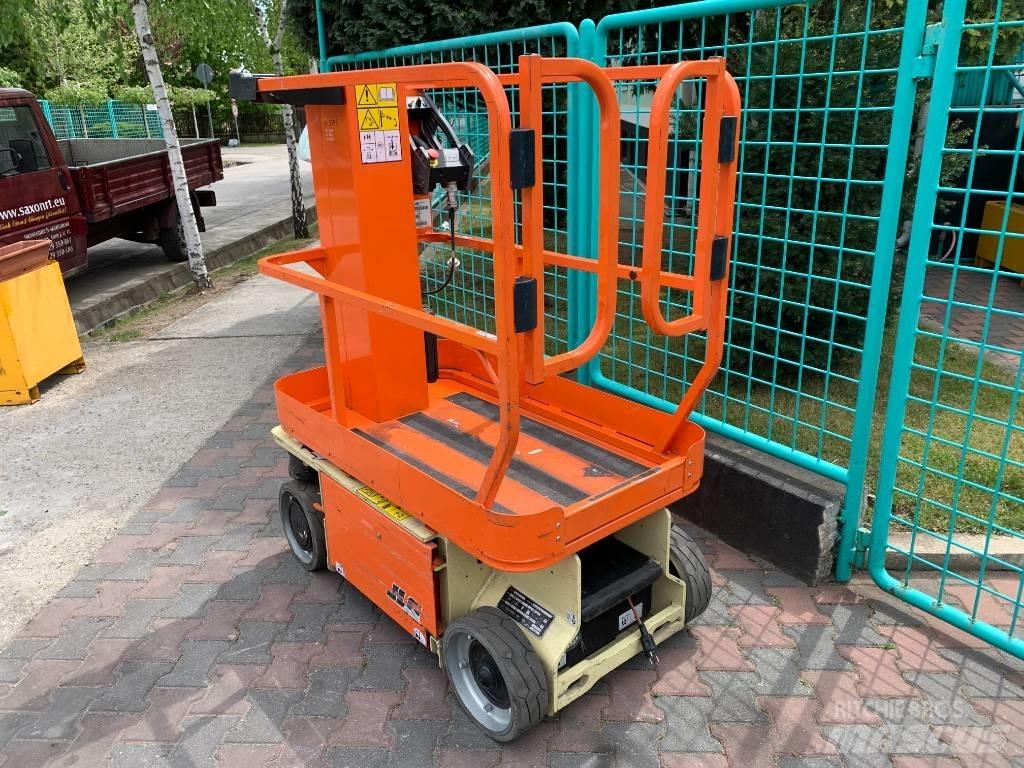 JLG 1230ES      V-3373 Vertikální sloupové výtahy