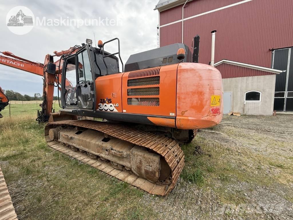 Hitachi ZX 300 LC-6 Pásová rýpadla
