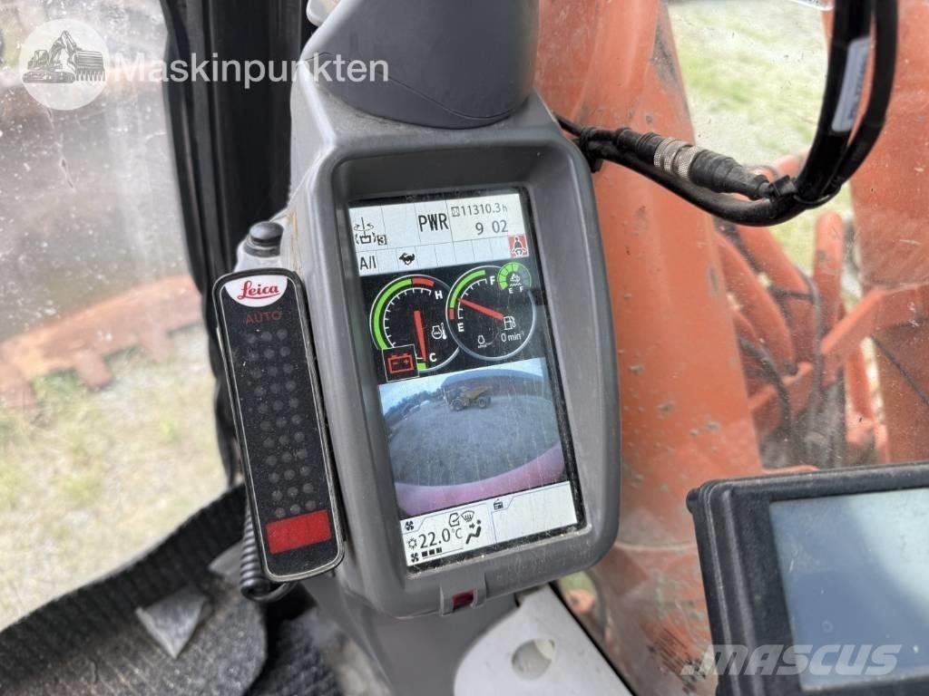 Hitachi ZX 300 LC-6 Pásová rýpadla