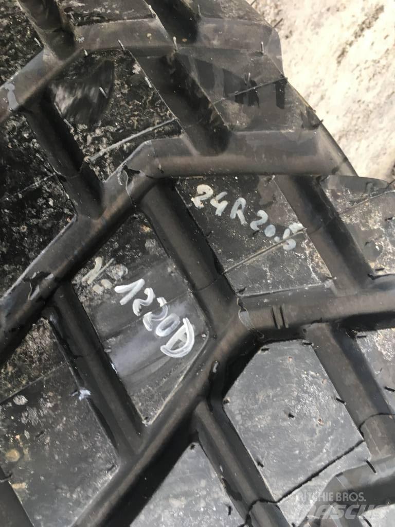  MAGNA TYRES 24R20.5 Pneumatiky, kola a ráfky