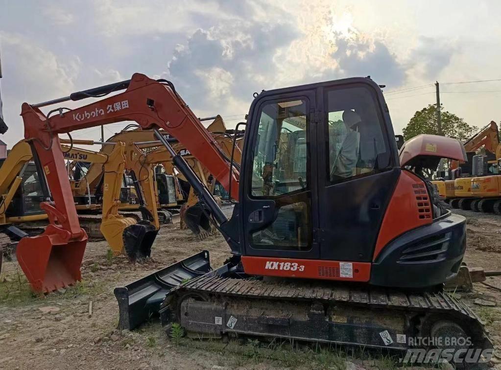 Kubota KX 080-3 Midi rýpadla 7t - 12t