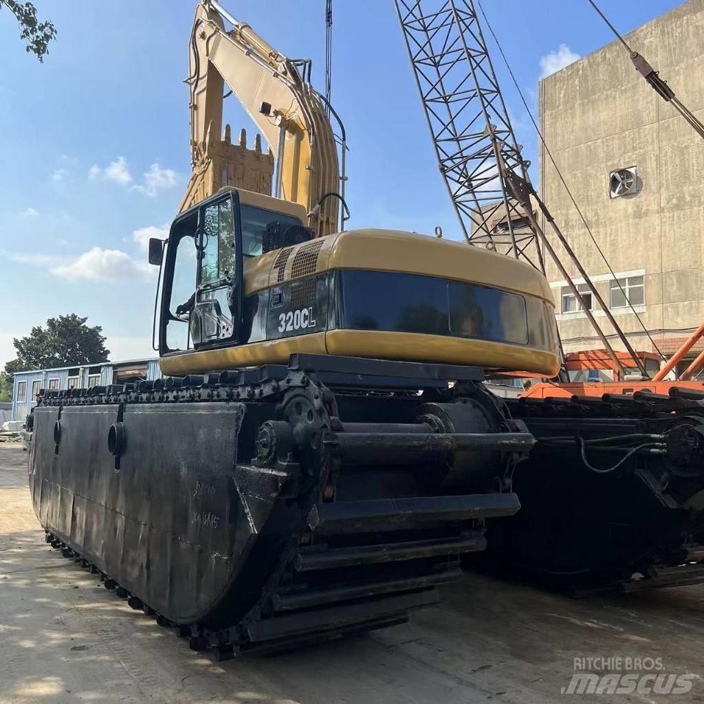 CAT 320 C Pásová rýpadla