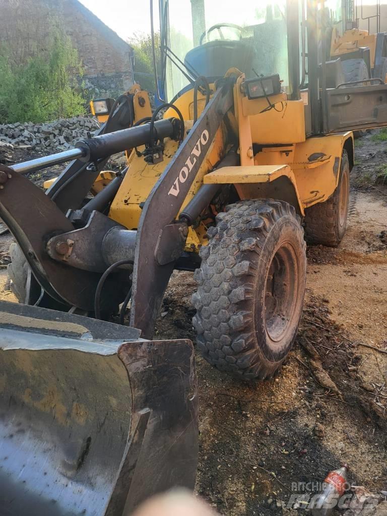 Volvo L 30 B Kolové nakladače