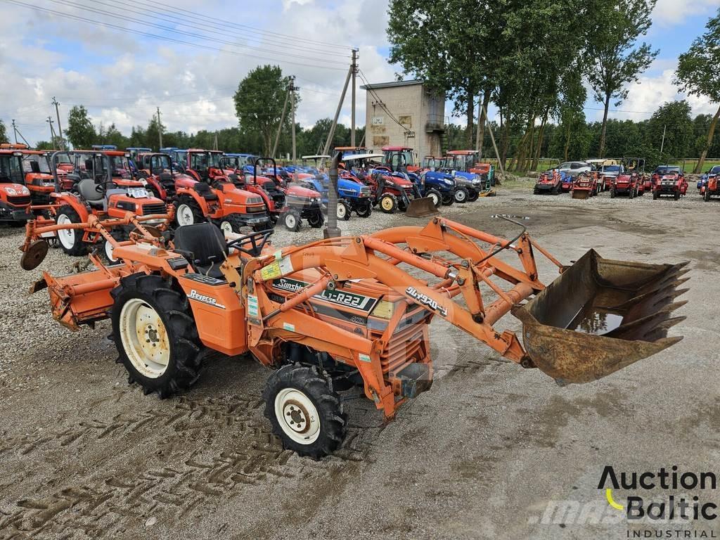 Kubota L1-R22 Traktory