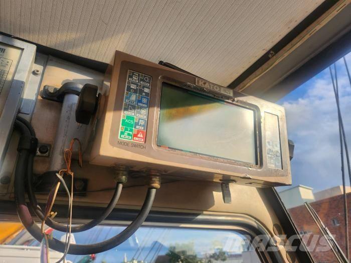 Kato SR 250 Jeřáby pro těžký terén