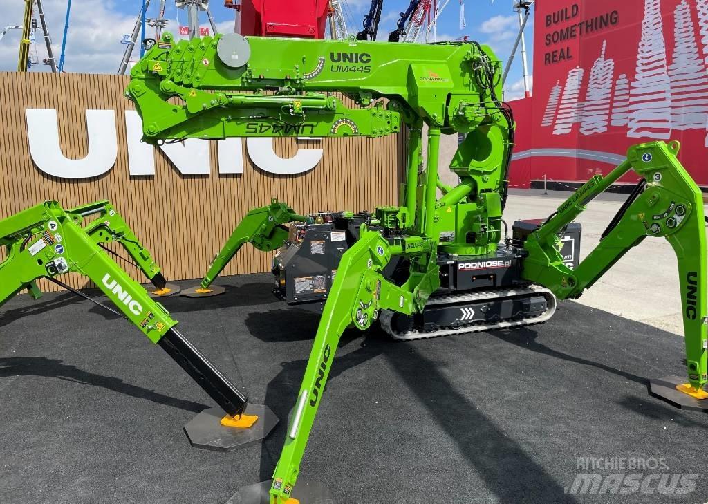 Unic UM445 POP-UP Pásové jeřáby