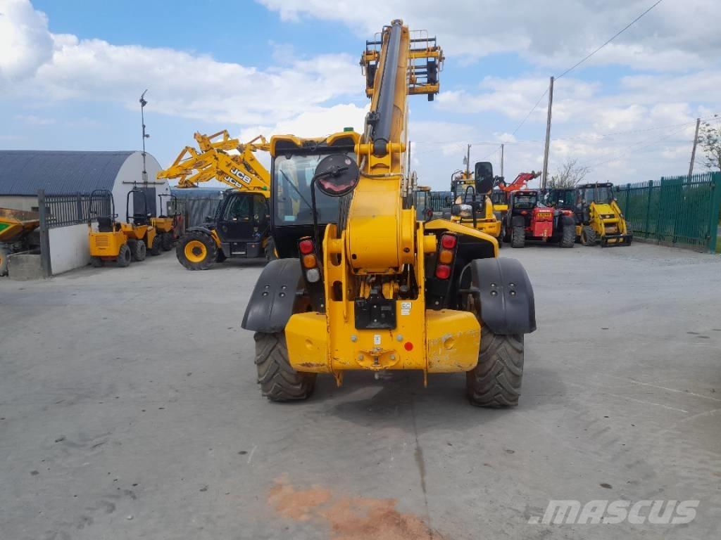 JCB 540-140 Hi-Viz Teleskopické manipulátory