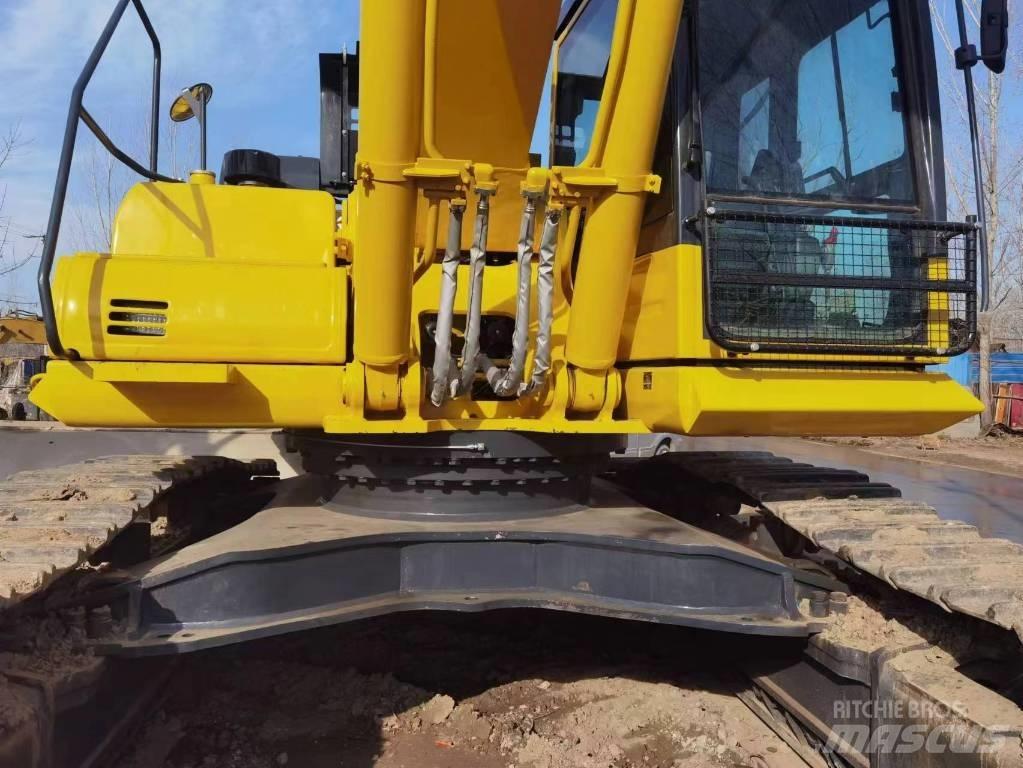 Komatsu PC 450-8 Pásová rýpadla