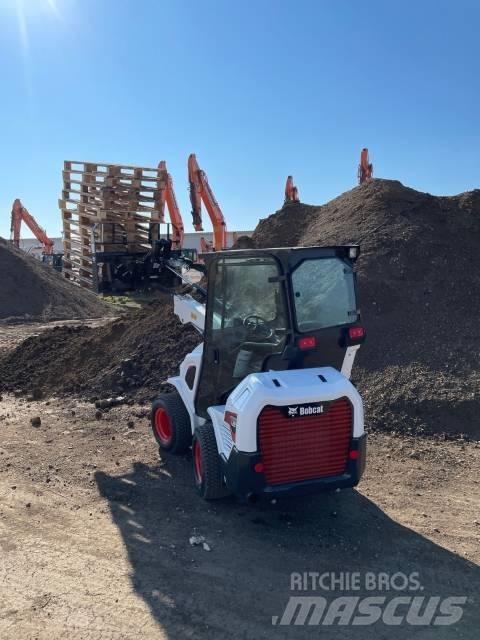 Bobcat L28 Kolové nakladače