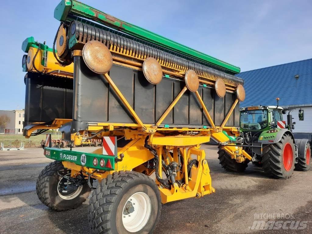 Ploeger CM2240 Řádkovače