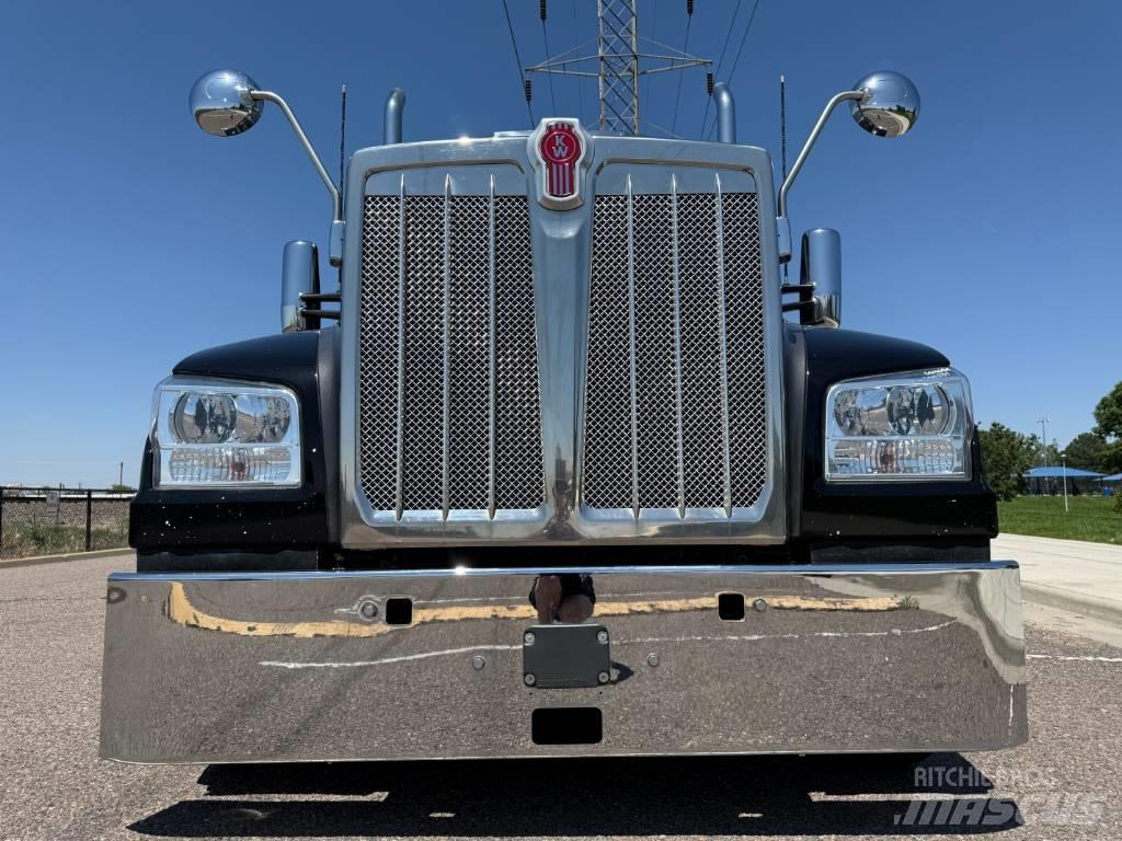 Kenworth W 990 Tahače