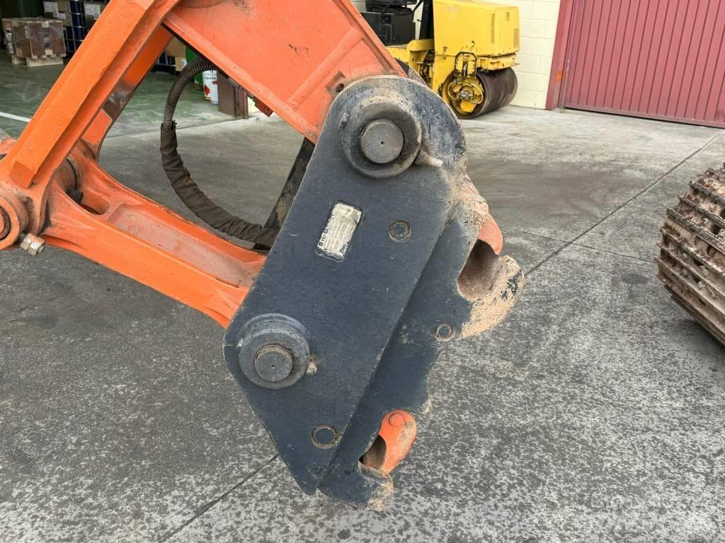 Hitachi ZX 210 LC-6 Pásová rýpadla