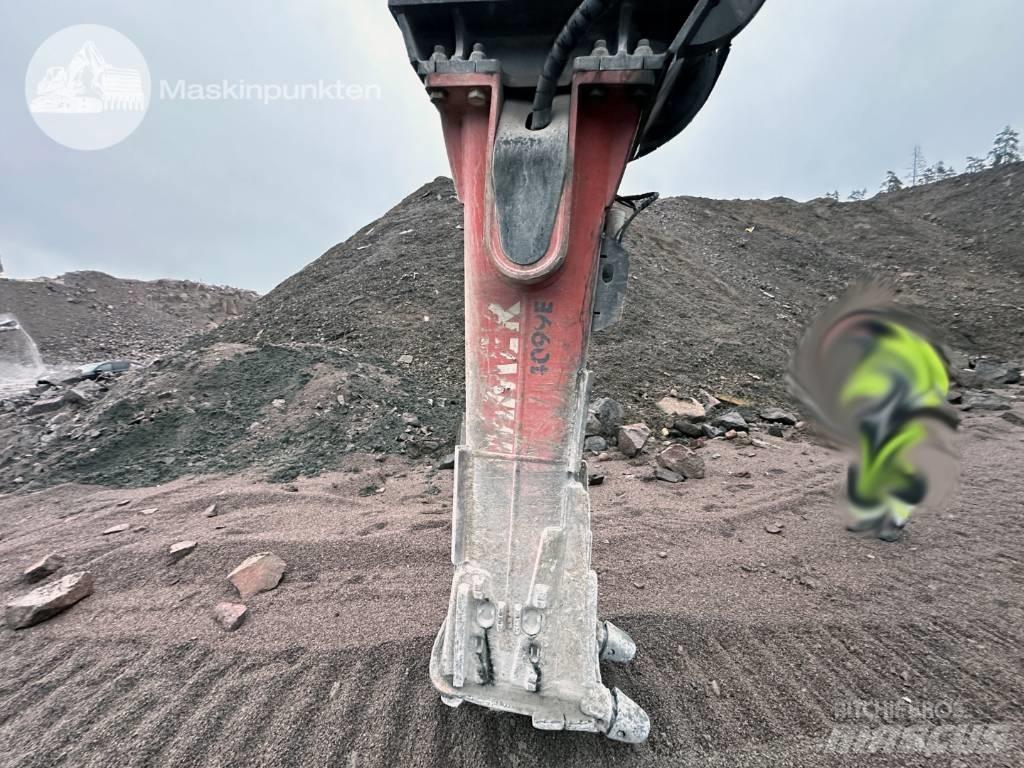 CAT 340 Pásová rýpadla