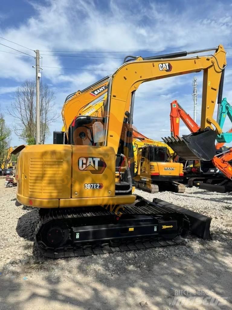 CAT 307 E2 Midi rýpadla 7t - 12t