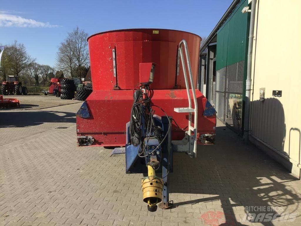 Mayer VM-18 DUO T Míchačky krmiva