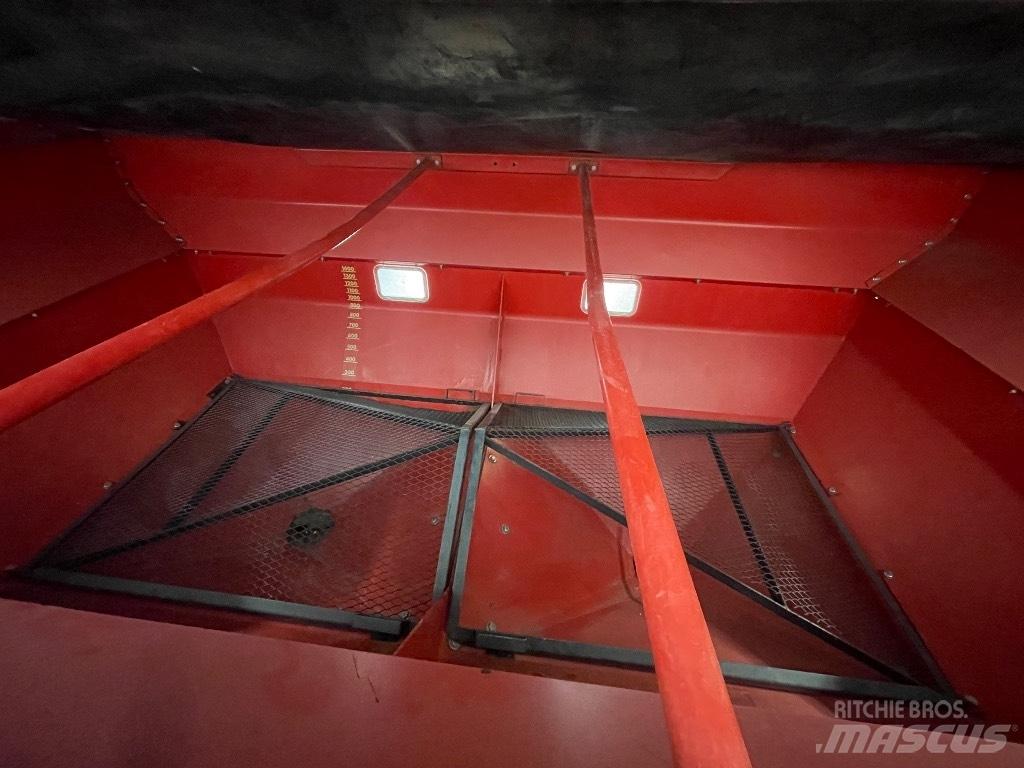 Vicon RS-XL Rozmetadlo minerálních hnojiv