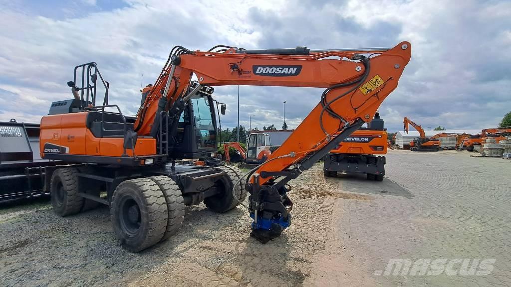 Doosan DX140W-5 Kolová rýpadla
