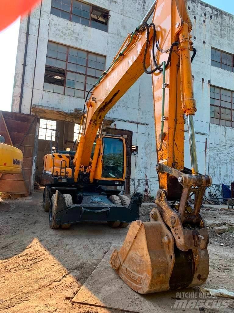 Hyundai R210W-9 Pásová rýpadla