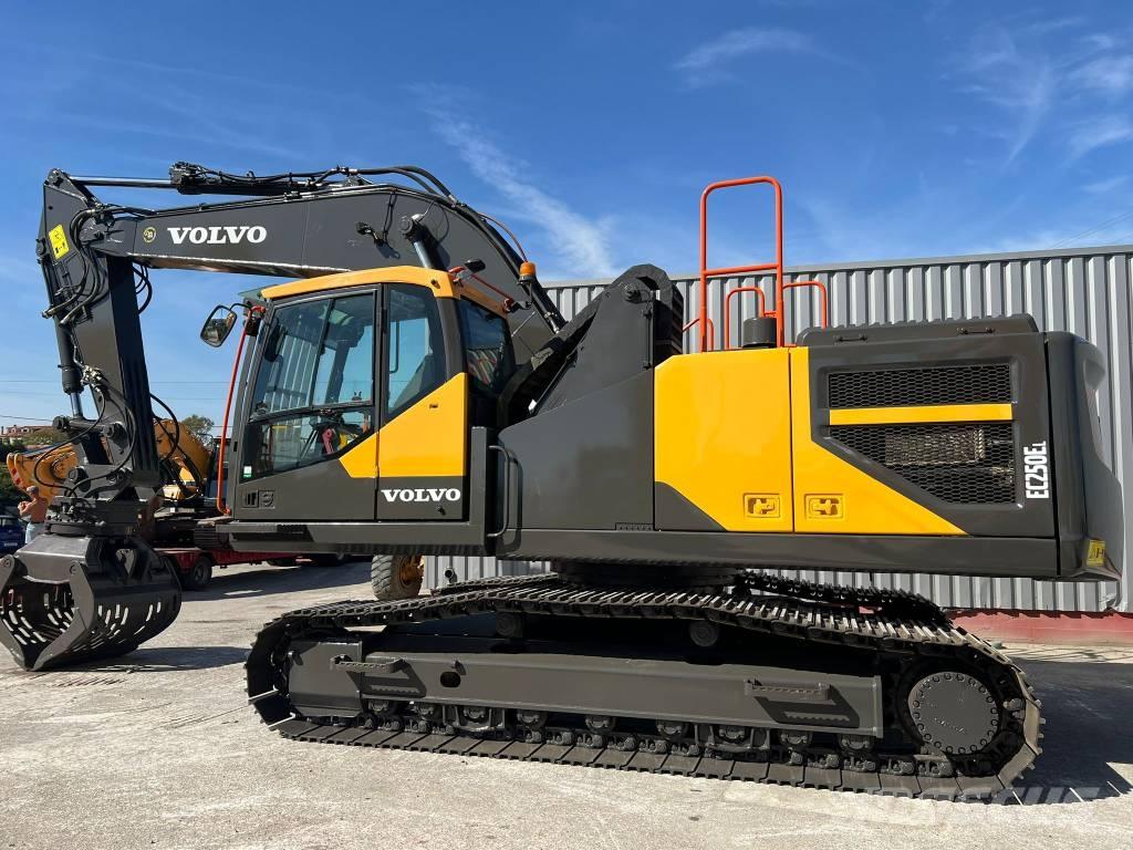 Volvo EC 250 EL Pásová rýpadla