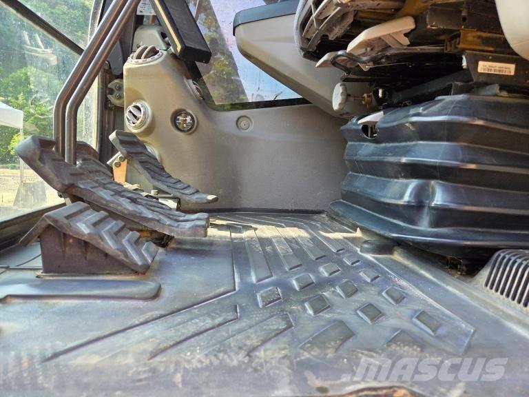 Volvo EC 300 EL Pásová rýpadla