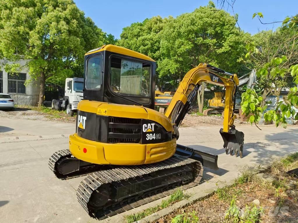 CAT 304 CR Mini rýpadla < 7t