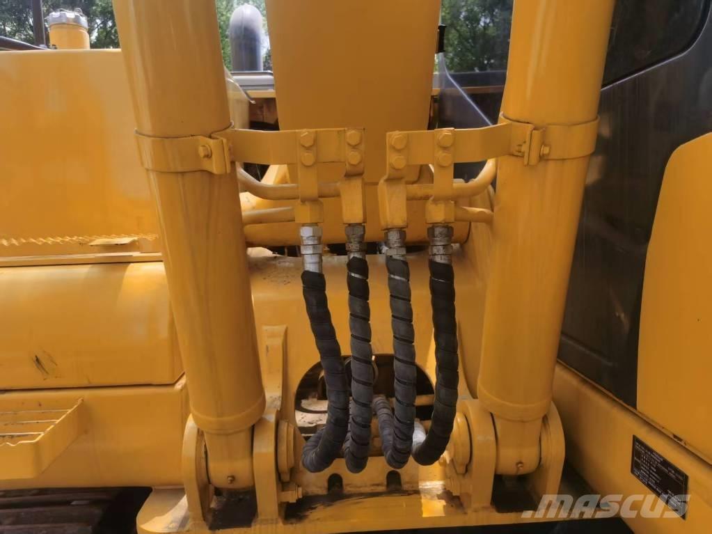 Komatsu PC 130 Pásová rýpadla