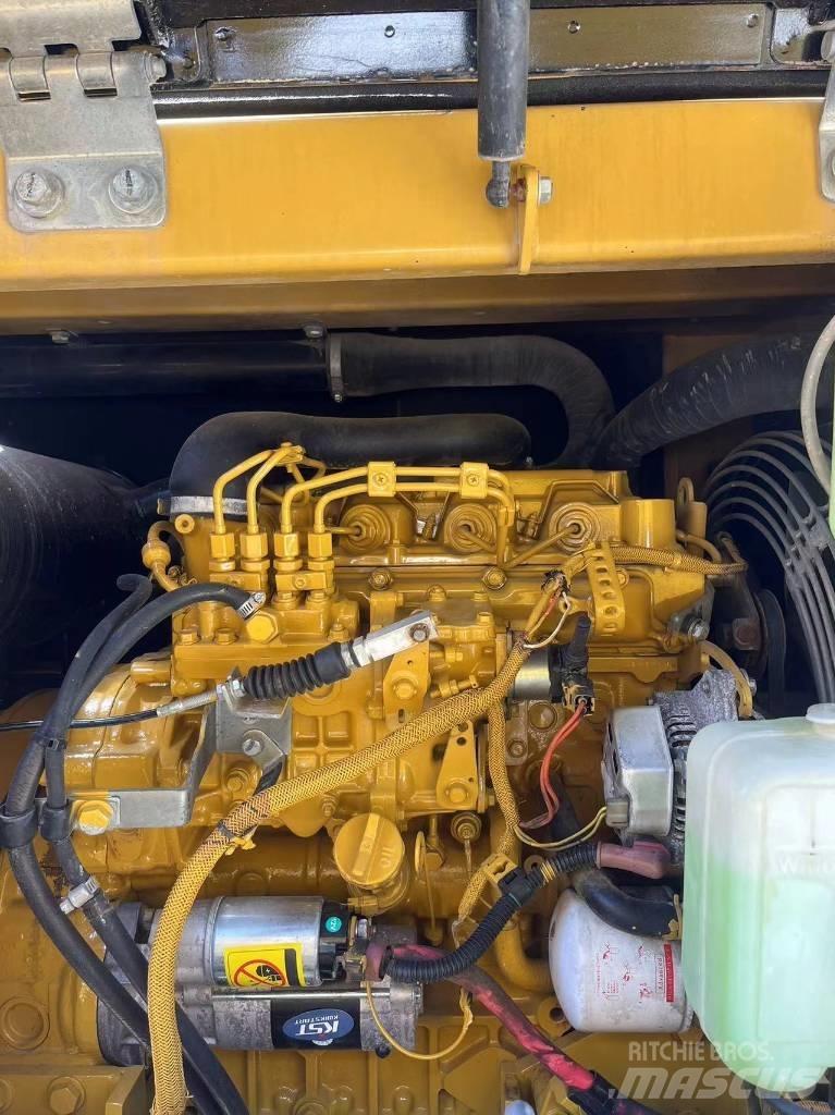 CAT 307E Pásová rýpadla