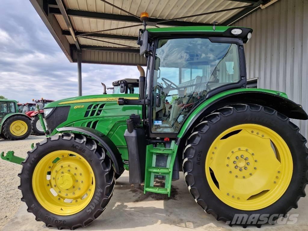 John Deere 6115 R Traktory