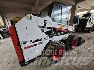 Bobcat S550 Kolové nakladače