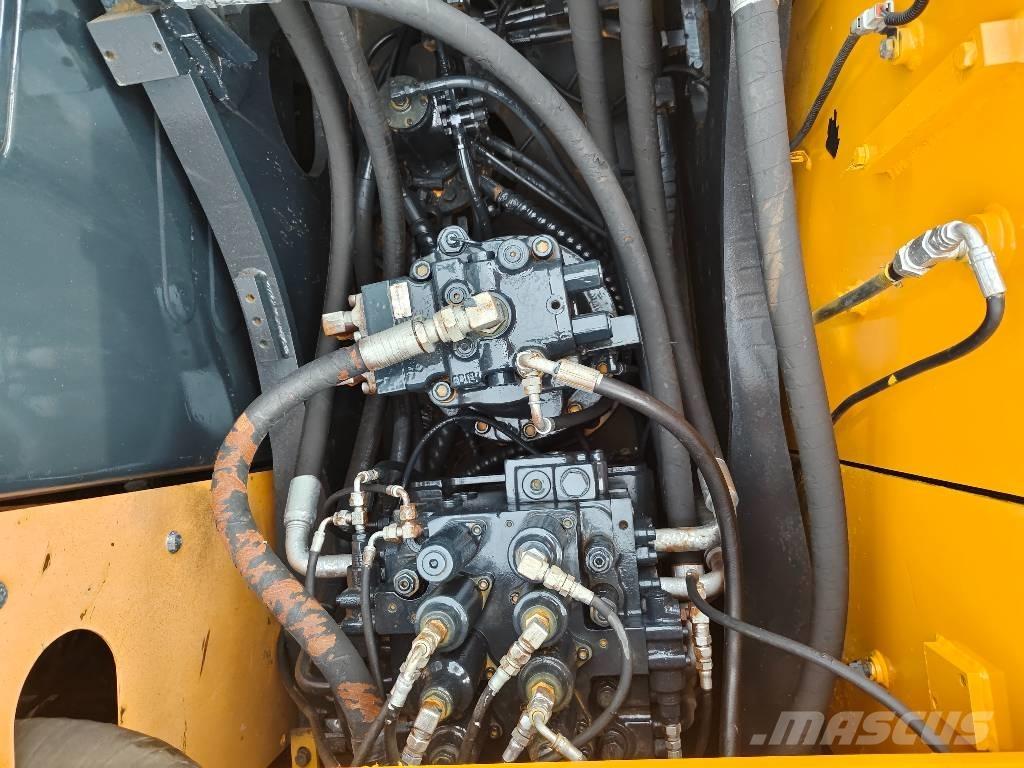 Hyundai R210W-9 Kolová rýpadla