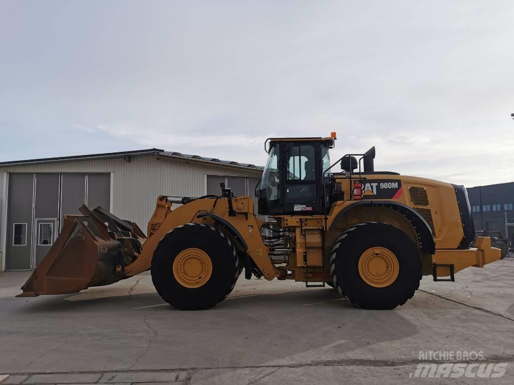 CAT 980M Kolové nakladače