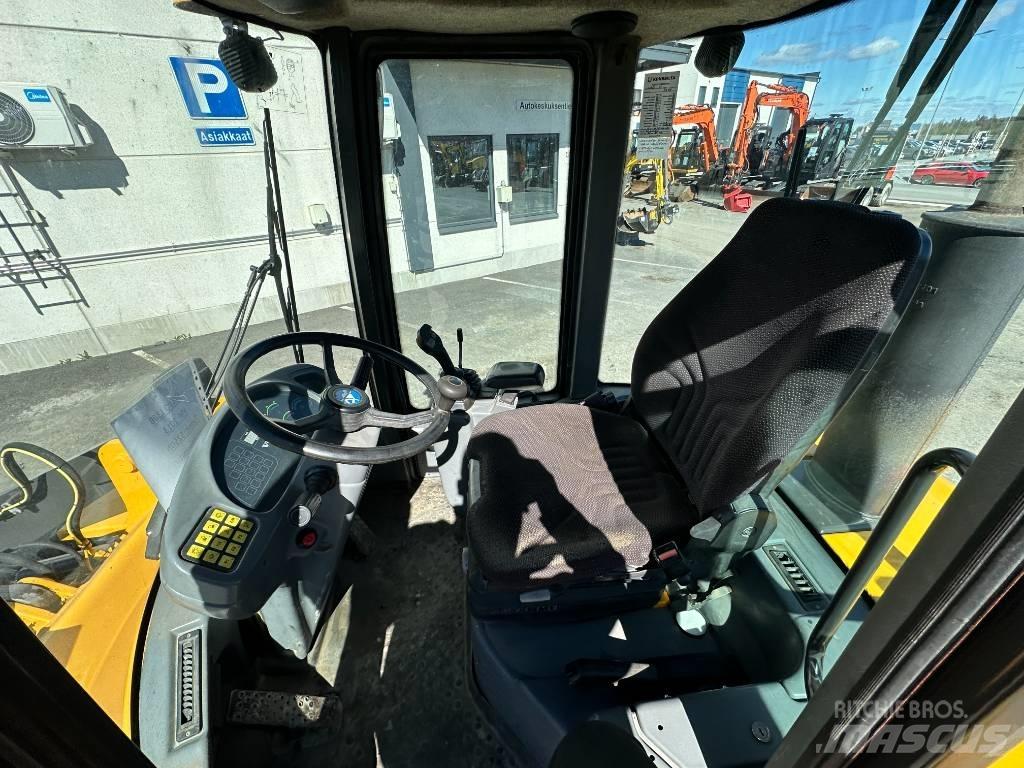 Volvo L 30 B Kolové nakladače
