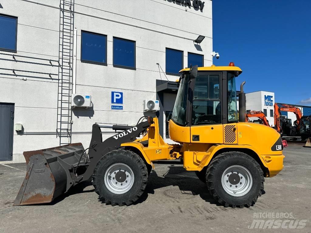 Volvo L 30 B Kolové nakladače