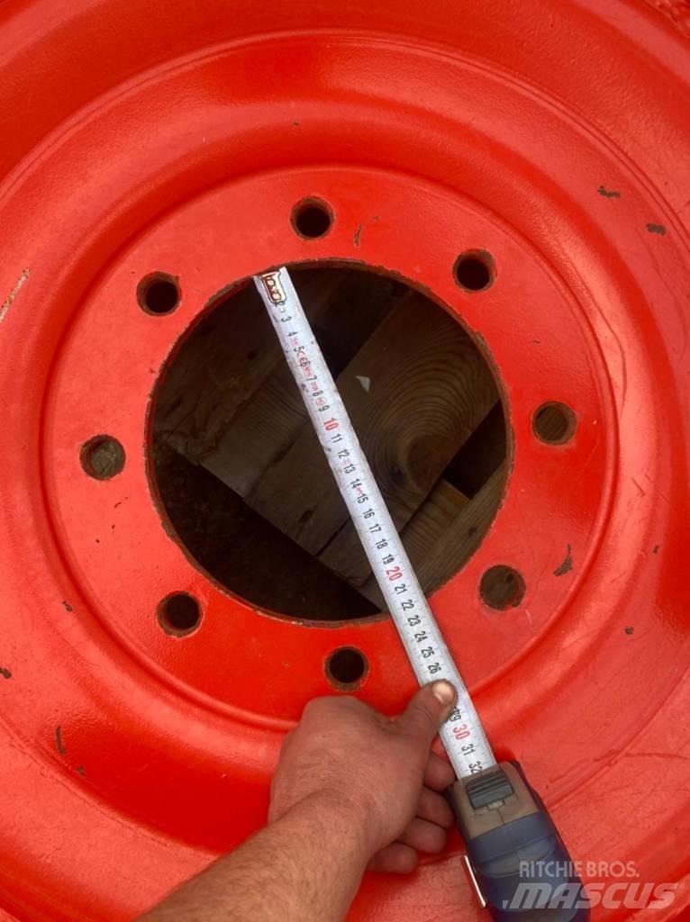 Fendt RIMS 20X28 Pneumatiky, kola a ráfky