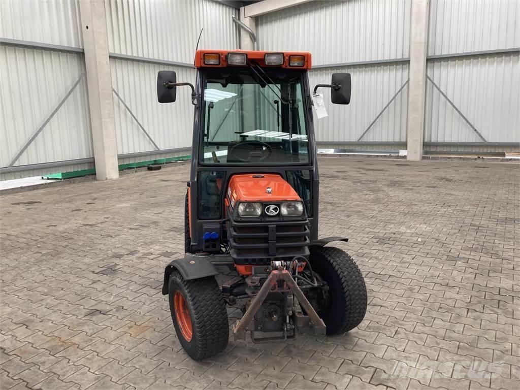 Kubota B2110 Kompaktní traktory