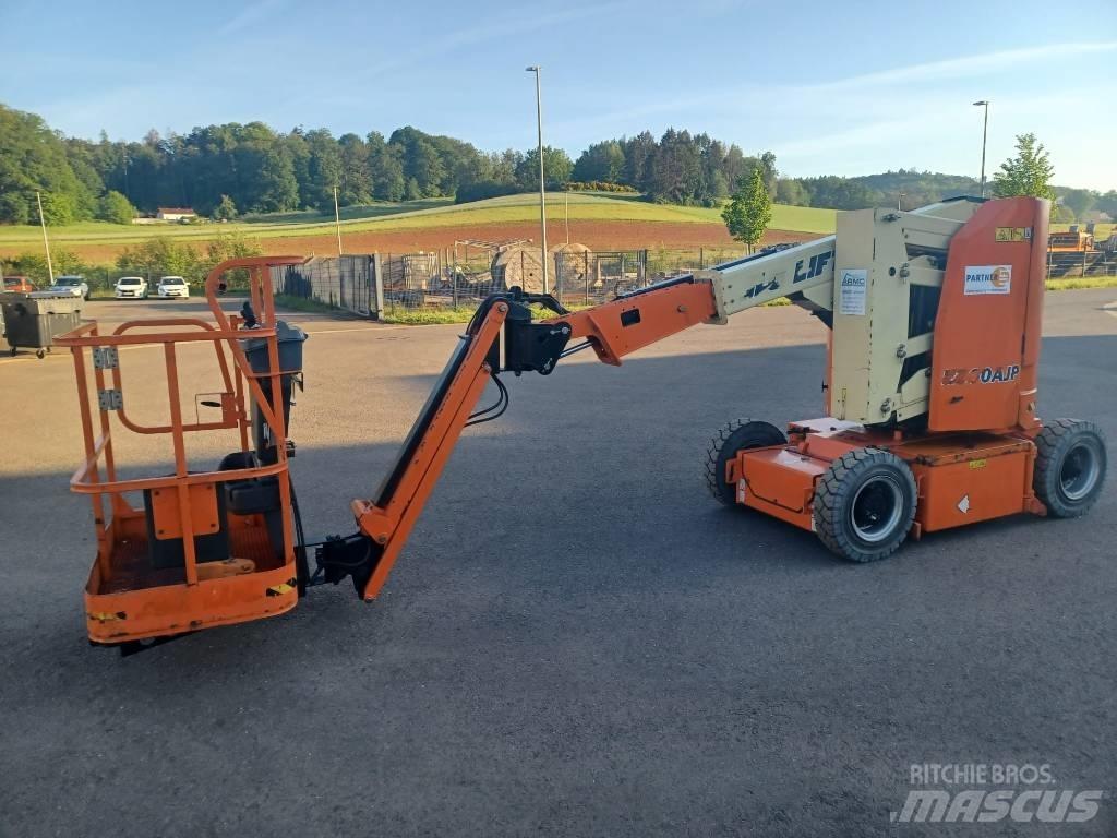 JLG E 300 AJP Kloubové plošiny