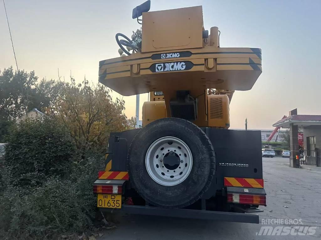 XCMG XCT 80L5 Univerzální terénní jeřáby