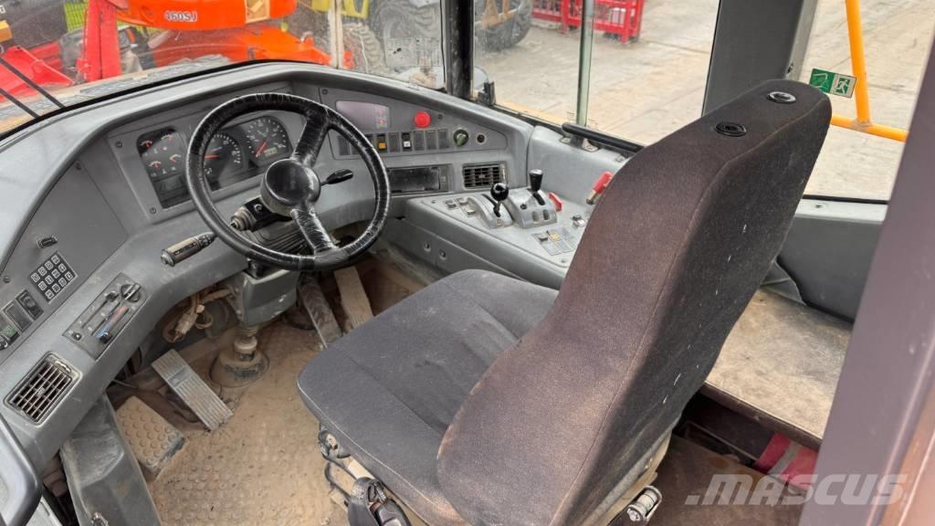 Volvo A 25 D Kloubové dempry