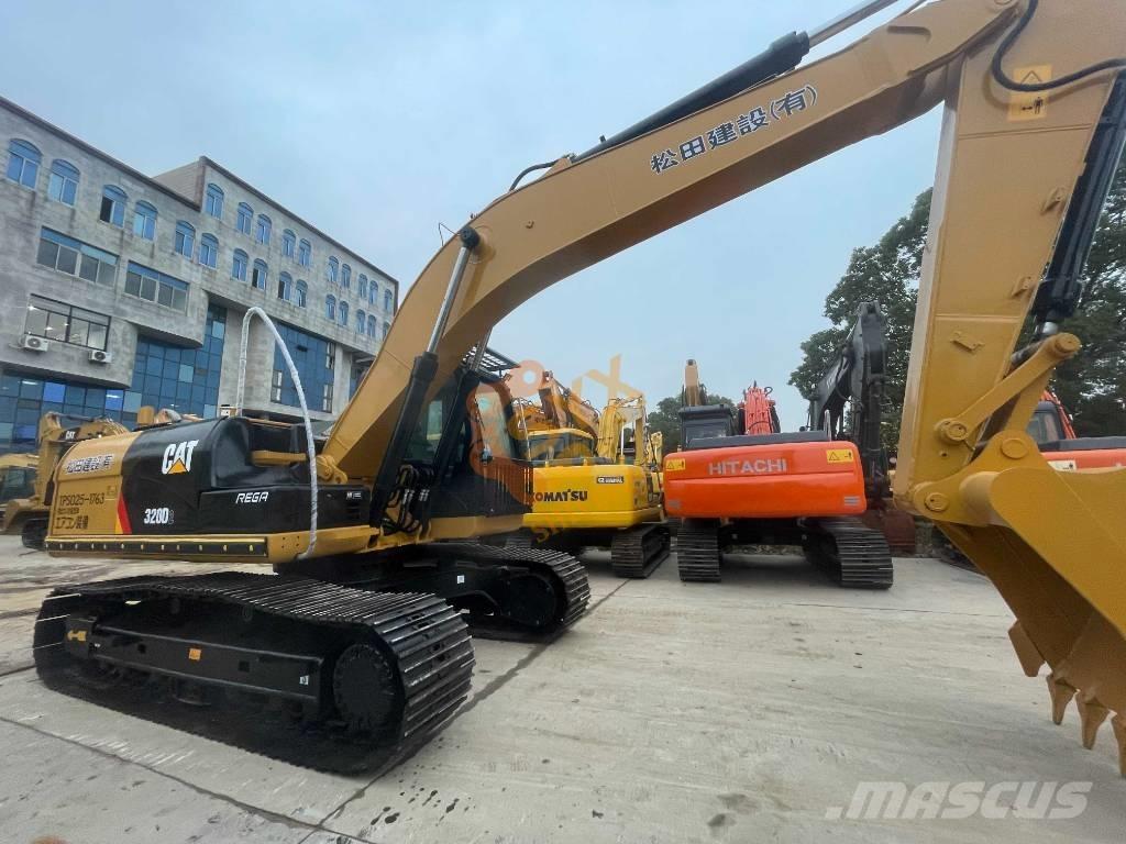 CAT CAT320 D2 Pásová rýpadla