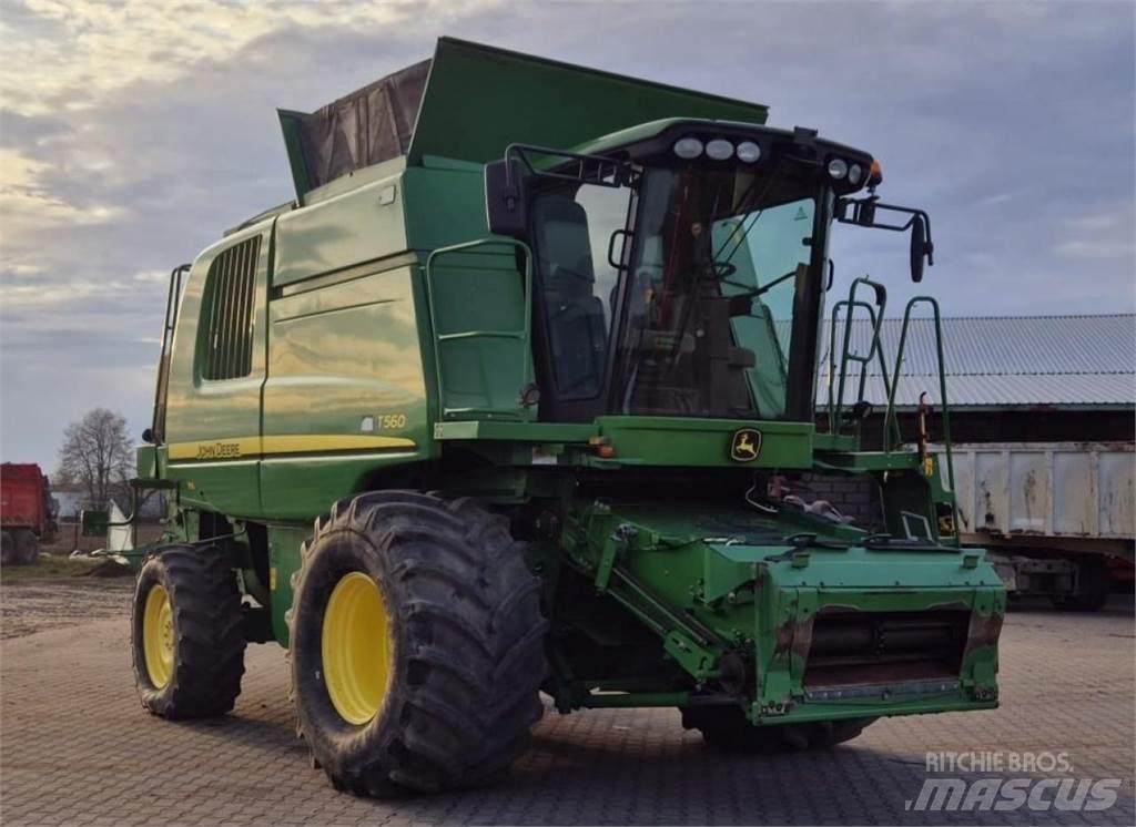 John Deere T560 Sklízecí mlátičky
