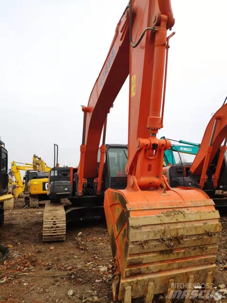Hitachi ZX 240 H Pásová rýpadla