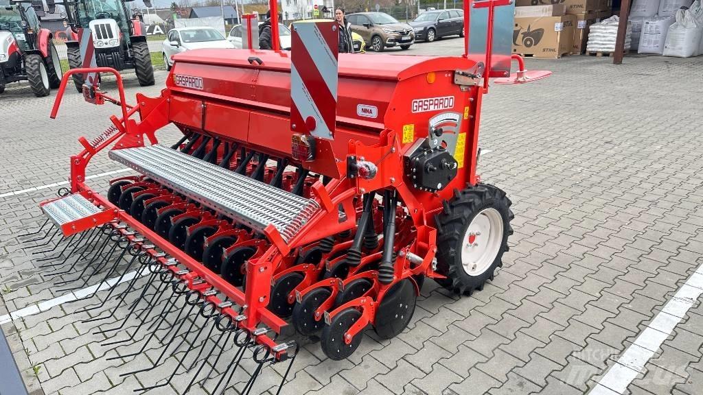 Maschio Nina 300 Mechanické secí stroje