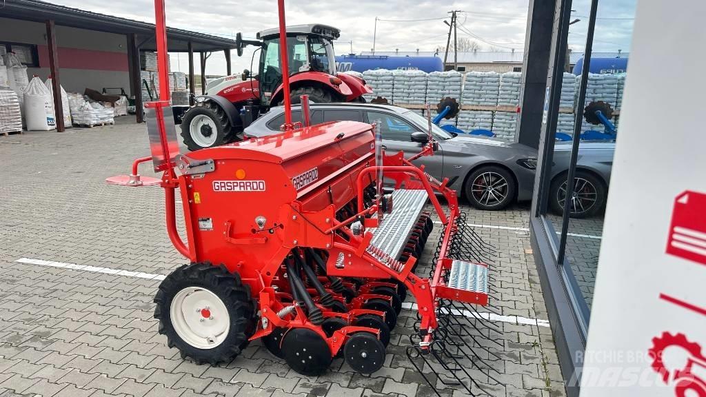 Maschio Nina 300 Mechanické secí stroje