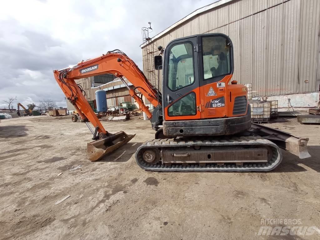 Doosan DX 85 R-3 Midi rýpadla 7t - 12t